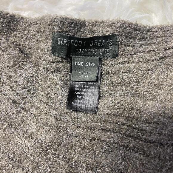 Barefoot Dreams CozyChic Lite Asymmetrical Poncho One Size Soft Knit Blend - Picture 4 of 6